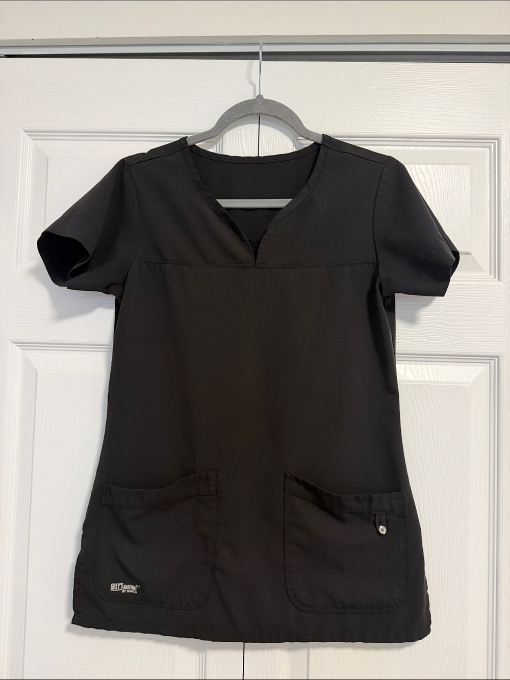 Grey's Anatomy Black V-Neck Women's Scrub Top